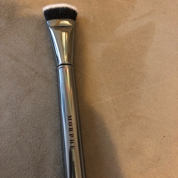 Morphe G42 1” Flat Contour Brush - Picture 2 of 3
